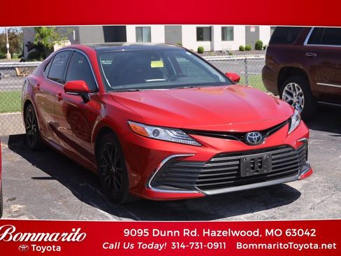 Used 2024 Toyota Camry XLE w/ Navigation Package AWD/4WD image 1
