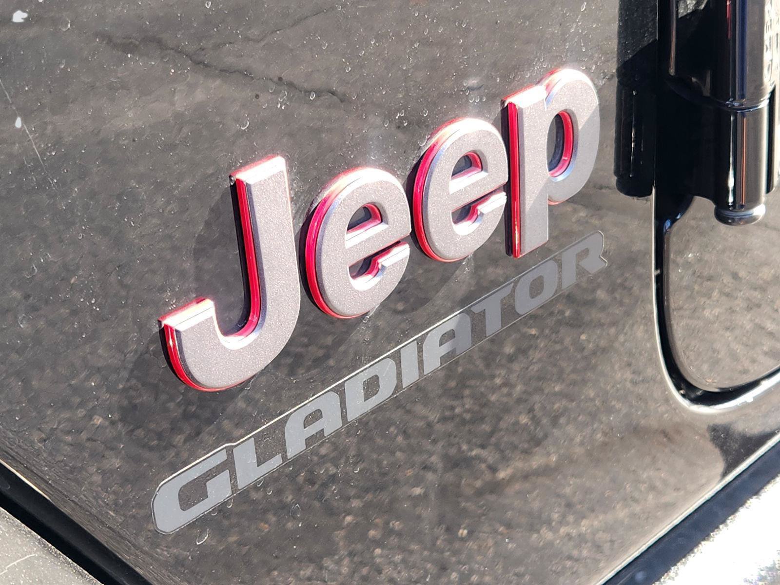 Used 2022 Jeep Gladiator Rubicon w/ Trailer Tow Package AWD/4WD image 13