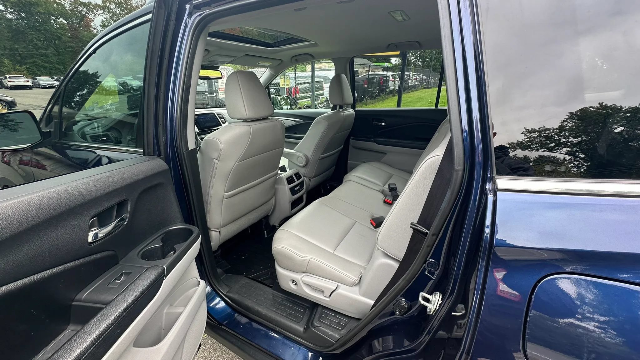 Used 2017 Honda Pilot EX-L image 31
