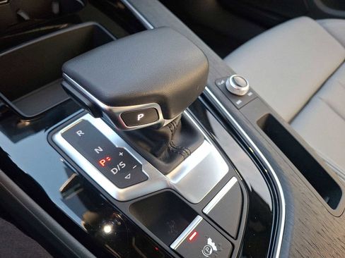 Used 2023 Audi A4 2.0T Premium w/ Convenience Package image 12