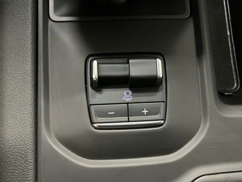Used 2026 GMC Sierra 1500 AT4 w/ AT4 Premium Package AWD/4WD image 32