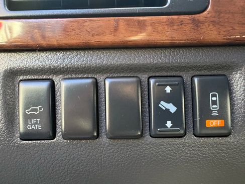 Used 2015 Nissan Armada SL image 23