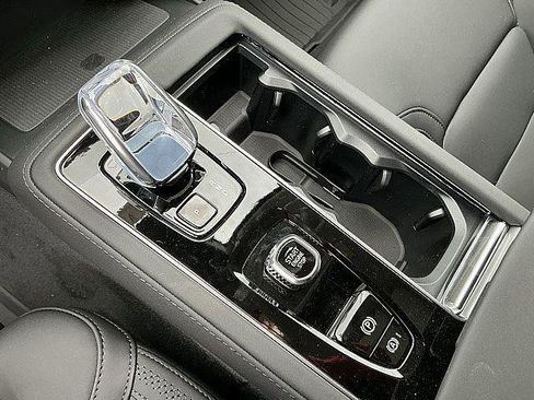 New 2026 Volvo XC90 T8 Plus w/ Protection Package AWD/4WD image 18
