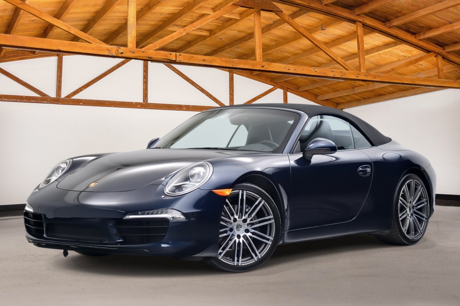 Used 2015 Porsche 911 Carrera image 2