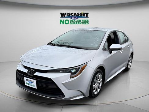 Used 2024 Toyota Corolla LE FWD image 15