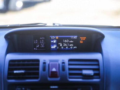 Used 2015 Subaru Forester 2.5i Touring w/ Eyesight & Navigation System image 12