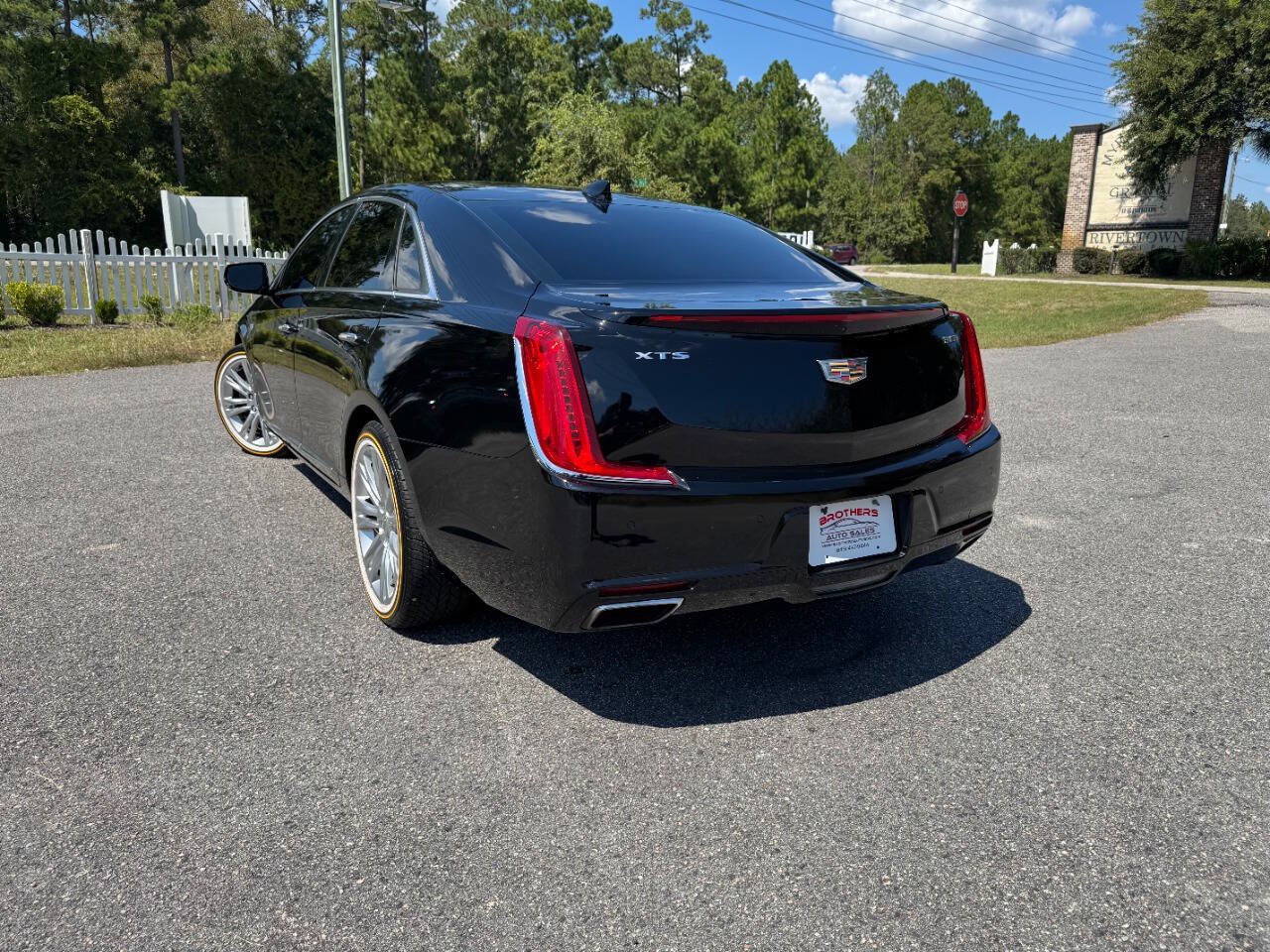 Used 2019 Cadillac XTS Luxury FWD image 30
