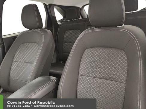 Certified 2025 Ford Escape Active image 14