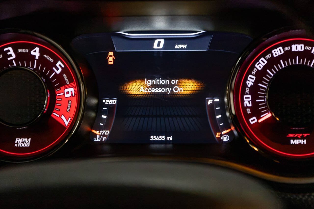 Used 2016 Dodge Challenger SRT Hellcat RWD image 13