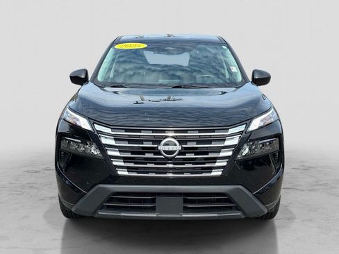 Used 2025 Nissan Rogue SV AWD/4WD image 2
