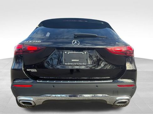 Used 2025 Mercedes-Benz GLA 250 4MATIC image 10
