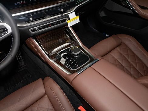 New 2027 BMW X6 M60i w/ Climate Comfort Package AWD/4WD image 11