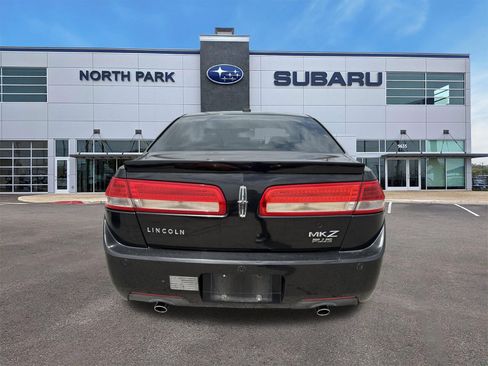 Used 2010 Lincoln MKZ FWD image 4