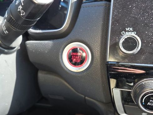 Used 2017 Honda CR-V Touring image 18