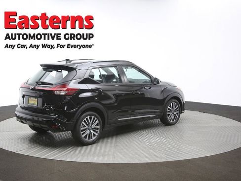 Used 2024 Nissan Kicks SR FWD image 41