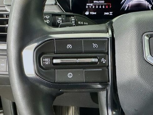 Used 2024 GMC Acadia AT4 AWD/4WD image 12