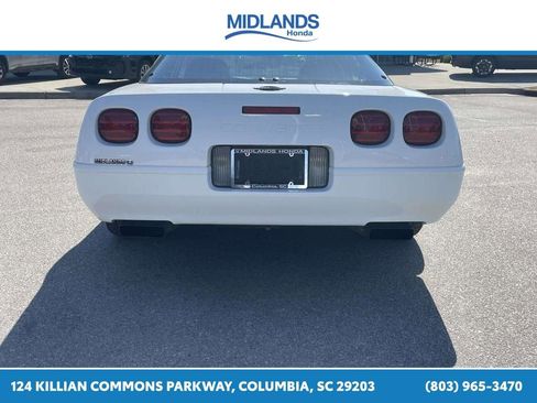 Used 1995 Chevrolet Corvette Coupe RWD image 5