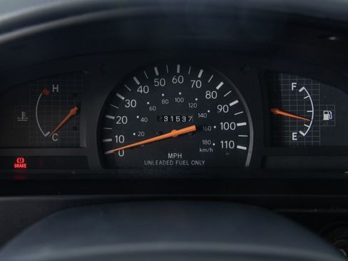 Used 2000 Toyota Tacoma 2WD Regular Cab image 23