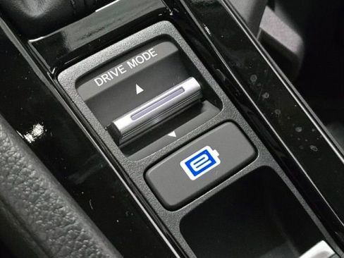Used 2025 Honda Accord EX-L image 12