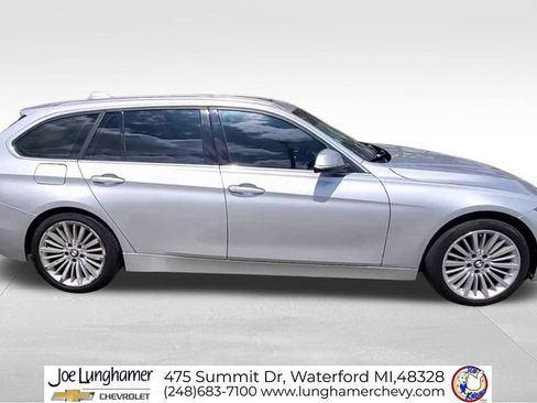 Used 2014 BMW 328i xDrive Wagon AWD/4WD image 10