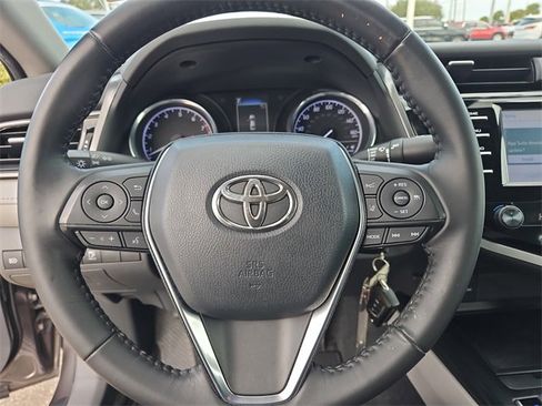 Used 2020 Toyota Camry SE image 20