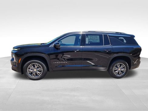 New 2025 Chevrolet Traverse LT image 3