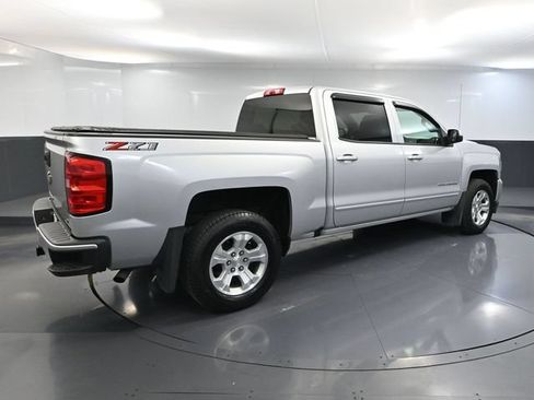 Used 2018 Chevrolet Silverado 1500 LT w/ All Star Edition AWD/4WD image 4