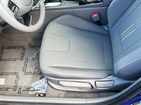 Certified 2026 Hyundai Elantra Sport FWD image 19