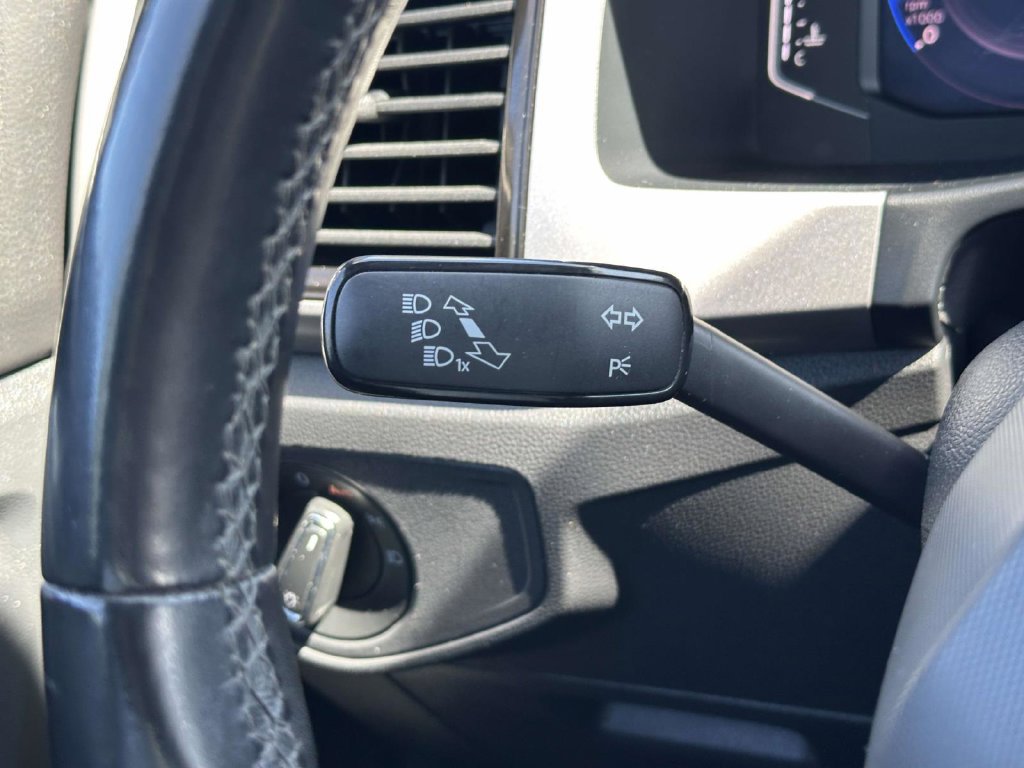 Used 2020 Volkswagen Atlas Cross Sport SEL AWD/4WD image 23