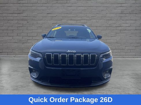 Used 2019 Jeep Cherokee Latitude Plus w/ Cold Weather Group AWD/4WD image 2