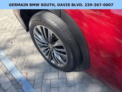 Used 2021 Toyota Highlander Platinum image 18