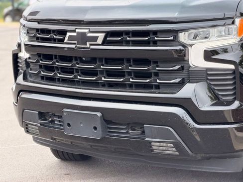 Used 2023 Chevrolet Silverado 1500 RST AWD/4WD image 6