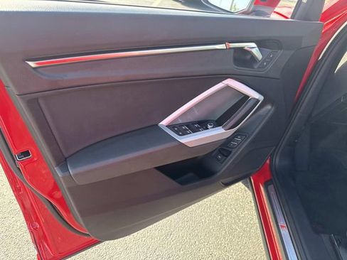 Used 2023 Audi Q3 2.0T Premium image 23