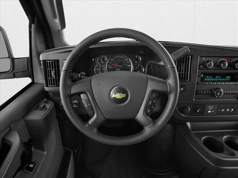 New 2026 Chevrolet Express 2500 Extended RWD image 4