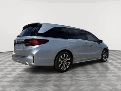 Used 2026 Honda Odyssey Elite image 6