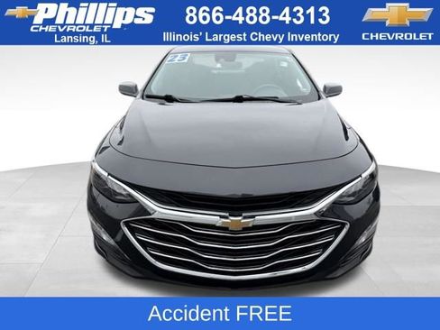 Used 2023 Chevrolet Malibu LT image 2