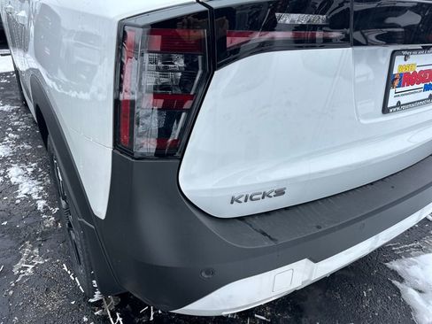 New 2026 Nissan Kicks SV w/ SV Premium Package image 33
