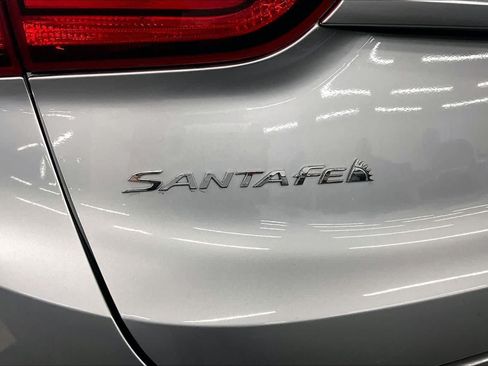 Used 2020 Hyundai Santa Fe SEL FWD image 9