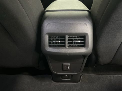 Used 2023 Chevrolet Equinox LT AWD/4WD image 28