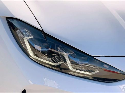 Used 2024 BMW M4 Competition image 28