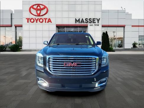 Used 2019 GMC Yukon XL SLT w/ Premium Edition AWD/4WD image 8