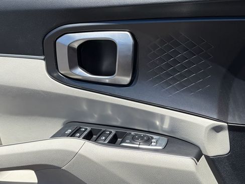 Used 2025 Kia Sorento S w/ Panoramic Sunroof Package FWD image 25