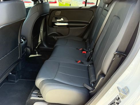 Used 2026 Mercedes-Benz GLB 250 image 37