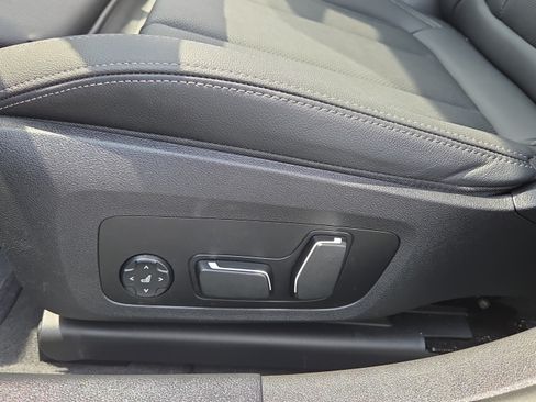 Used 2024 BMW i4 eDrive35 w/ Convenience Package RWD image 10