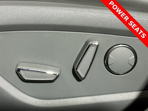 Used 2019 Lincoln Nautilus Reserve image 36