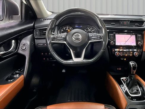 Used 2018 Nissan Rogue SL AWD/4WD image 8