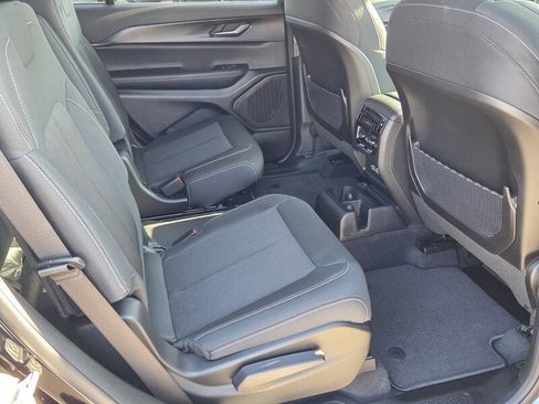 New 2026 Jeep Grand Cherokee L 4WD image 15