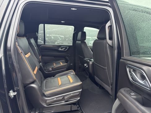 Used 2023 GMC Yukon XL AT4 w/ Technology Package AWD/4WD image 16