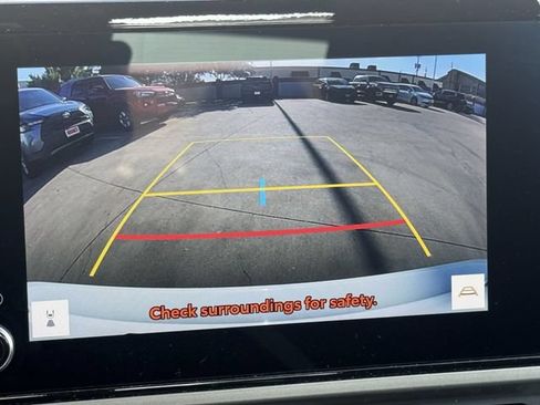 Used 2025 Toyota Camry SE FWD image 18