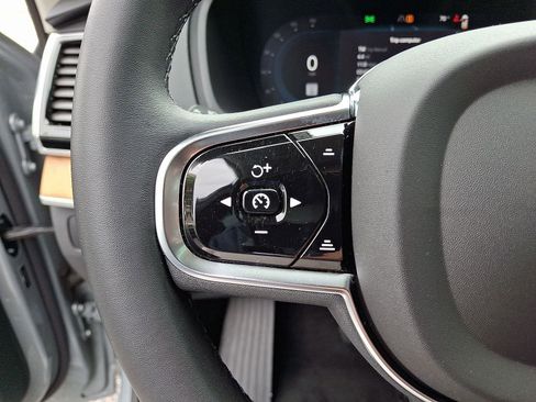 Certified 2024 Volvo XC90 T8 Plus image 22